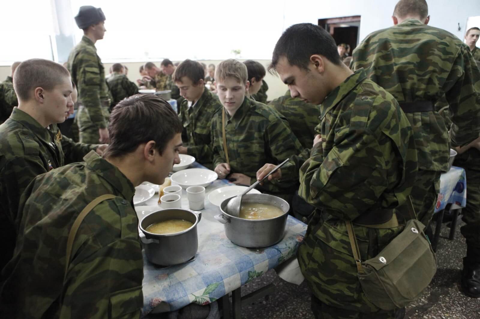 Берут ли в армию вегетарианцев и что делать, если призывают в войска
